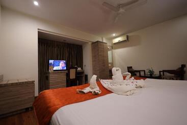 هتل Surasena Regal Vista Agra
