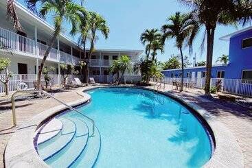 هتل The Jasmine Apartments By Lowkl