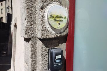 Les Insolites De Champeix