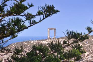 Mariet Naxos Elegant Suites