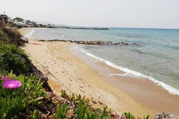 Pan Asia Seaview Apartment