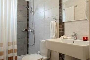 Pan Asia Seaview Apartment