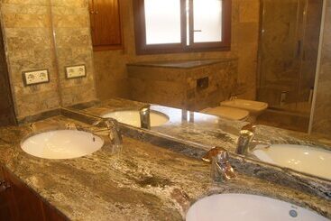 پانسیون Alpensholidays Ca La Celia