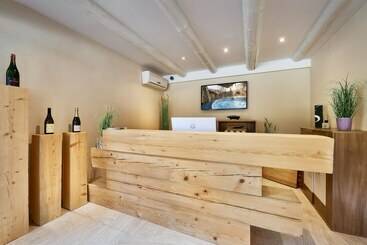 پانسیون Pikol Lake Village Premium Glamping