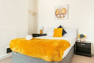 اقامتگاه Immaculate 4 Bed House Near Anfield And Goodison