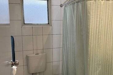 استراحتگاه Broken Hill Outback View Holiday Park