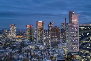 The Place Hotel Frankfurt City Messe