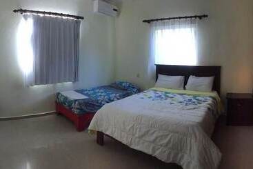 تختخواب و صبحانه Olas De Punta Cana