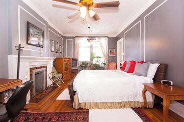 민박 Saint Nicholas Inn Guesthouse
