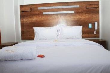 Golden Vox Hotel Suite