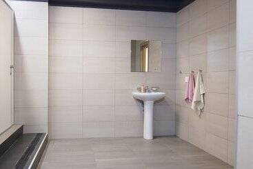 Guest House Opaliha Loft Rooms   Hostel