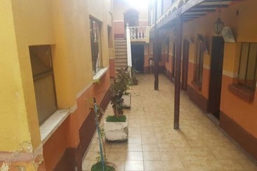 Hostal Toscana