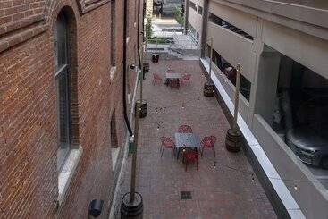 هتل Homewood Suites By Hilton Indianapolis Downtown Iupui