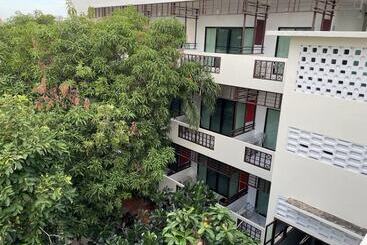 هتل Lamphu House Bangkok