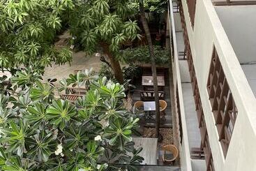 هتل Lamphu House Bangkok