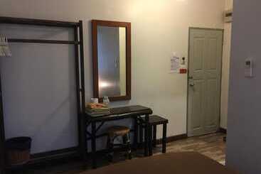 هتل Lamphu House Bangkok