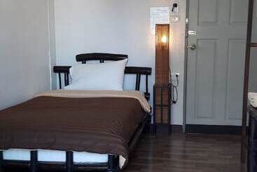 هتل Lamphu House Bangkok