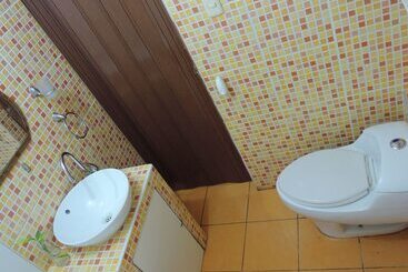 پانسیون Transit Home Bed And Breakfast   Adults Only