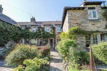 Teviot Cottage