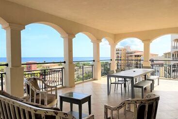 The Hotel Porto Cupecoy