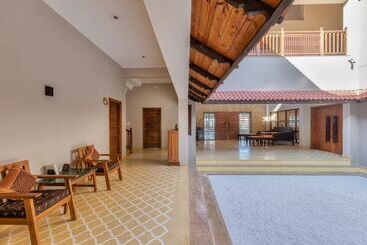 هتل The Kutchh Courtyard