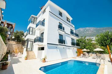 Kaya Apartments