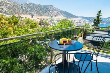 Kaya Apartments
