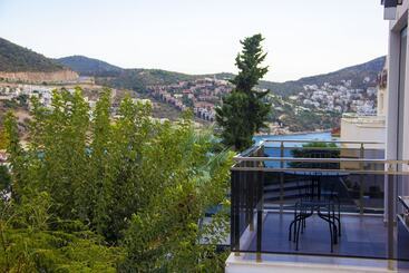 Kaya Apartments