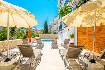 Kaya Apartments