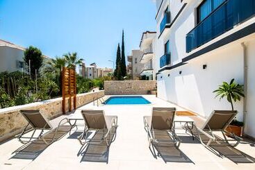 Kaya Apartments