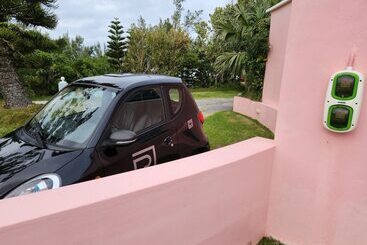 پانسیون Bermuda Connections Guest House