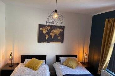 اقامتگاه Immaculate Luxury 2 Bed Apartment In Liverpool
