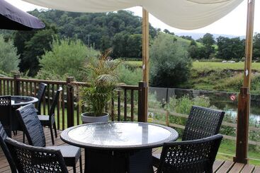 The Chainbridge Inn