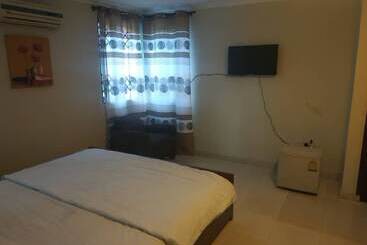 هتل Apple Royal Lodge