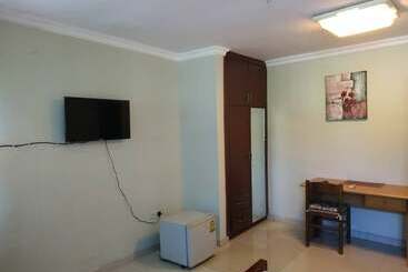 هتل Apple Royal Lodge