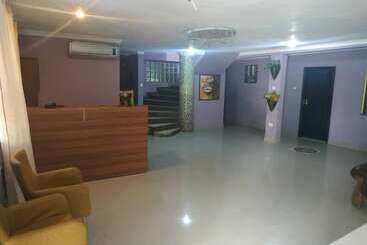 هتل Apple Royal Lodge