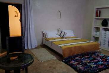 بنسيون Baldi Agafay Marrakech