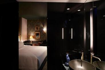 Skylark, Aluma Hotel & Resort