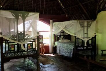 هتل Mikoko Cove Ecolodge