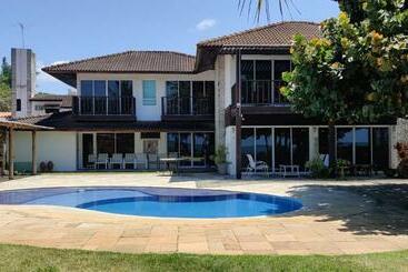 هتل Suite Premium Beira Mar