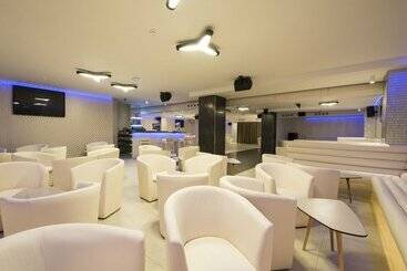酒店 Estival Park Silmar
