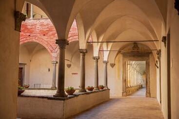 تختخواب و صبحانه Certosa Di Pontignano Residenza D'epoca