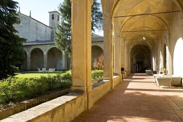 تختخواب و صبحانه Certosa Di Pontignano Residenza D'epoca