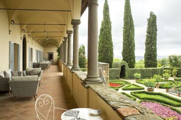 تختخواب و صبحانه Certosa Di Pontignano Residenza D'epoca
