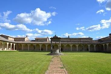 تختخواب و صبحانه Certosa Di Pontignano Residenza D'epoca