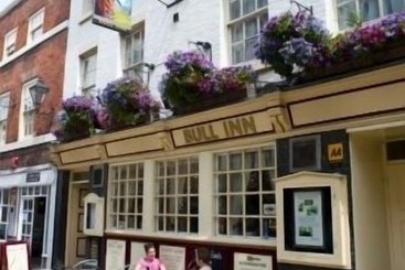 تختخواب و صبحانه The Bull Inn