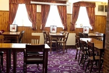 تختخواب و صبحانه The Bull Inn