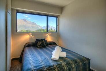 Four Seasons Motel