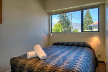 Four Seasons Motel