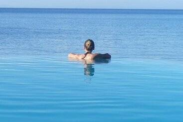 هتل Blue Zebra Island Lodge